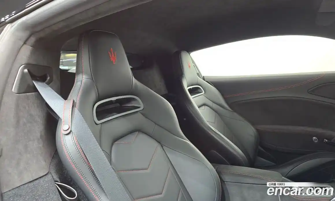 Maserati MC20 2022 3.0 гидро в Москве № 282728, фото 12