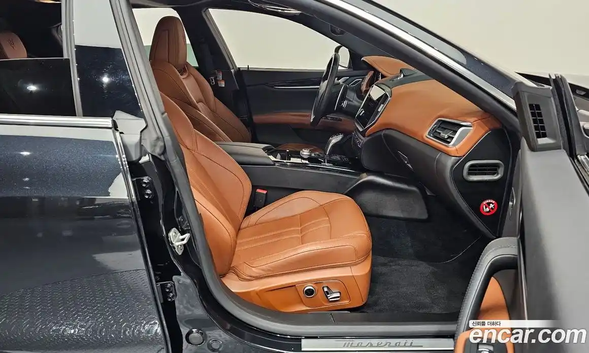 Maserati Ghibli 2022 3.0 гидро в Москве № 282759, фото 11