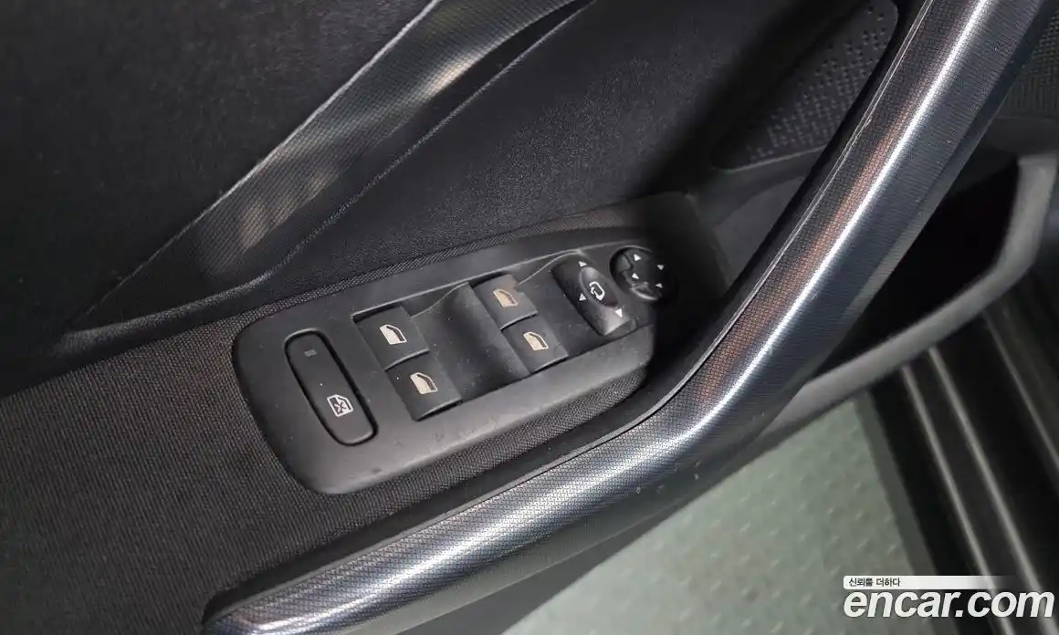 Peugeot 2008 2015 1.6 гидро в Москве № 284518, фото 16