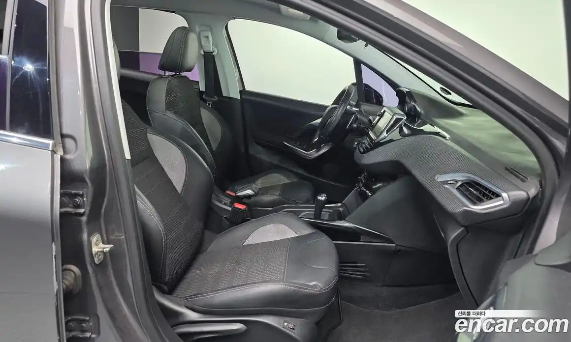 Peugeot 2008 2015 1.6 гидро в Москве № 284518, фото 10