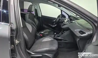 Peugeot 2008 2015 1.6 гидро в Москве № 284518, миниатюра 10