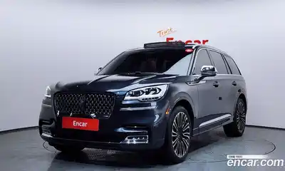 Lincoln Aviator, 2022