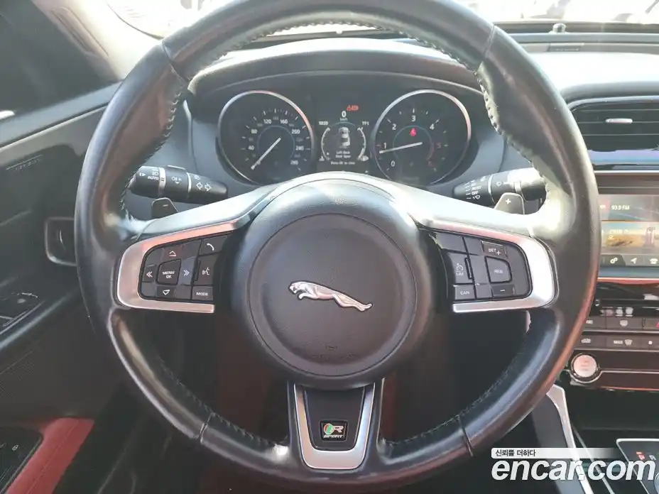 Jaguar XE 2017 2.0 гидро в Москве № 305190, фото 12