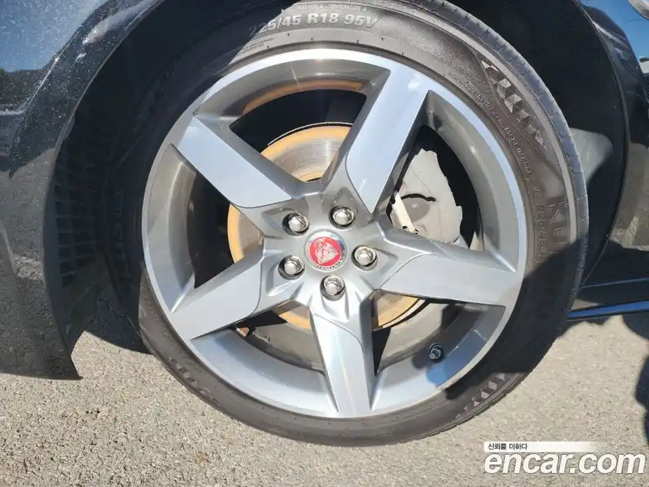 Jaguar XE 2017 2.0 гидро в Москве № 305190, фото 6
