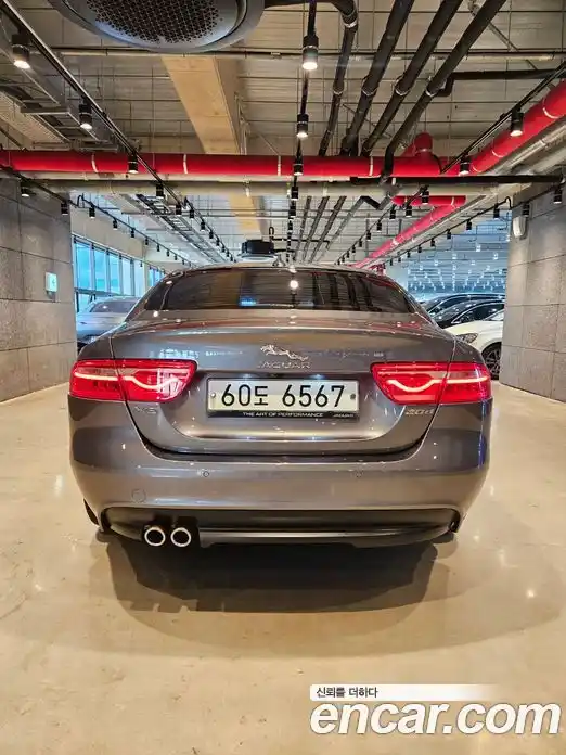 Jaguar XE 2016 2.0 гидро в Москве № 305207, фото 4
