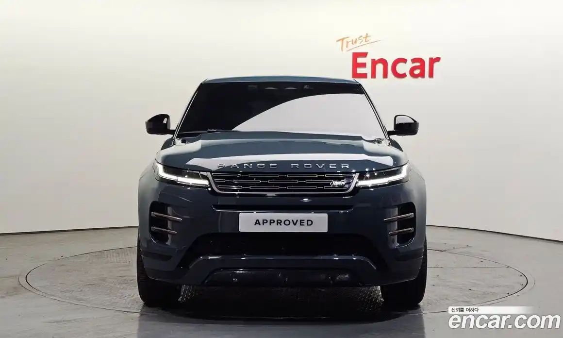 Land Rover Range-Rover Evoque 2025 2.0 гидро в Москве № 327868, фото 8