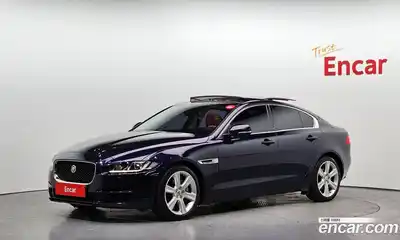 Jaguar XE, 2017