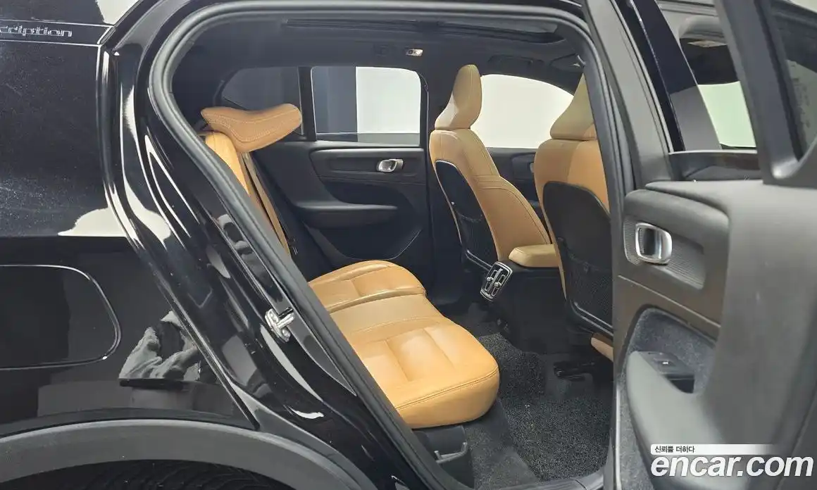 Volvo XC40 2019 2.0 гидро в Москве № 373772, фото 11
