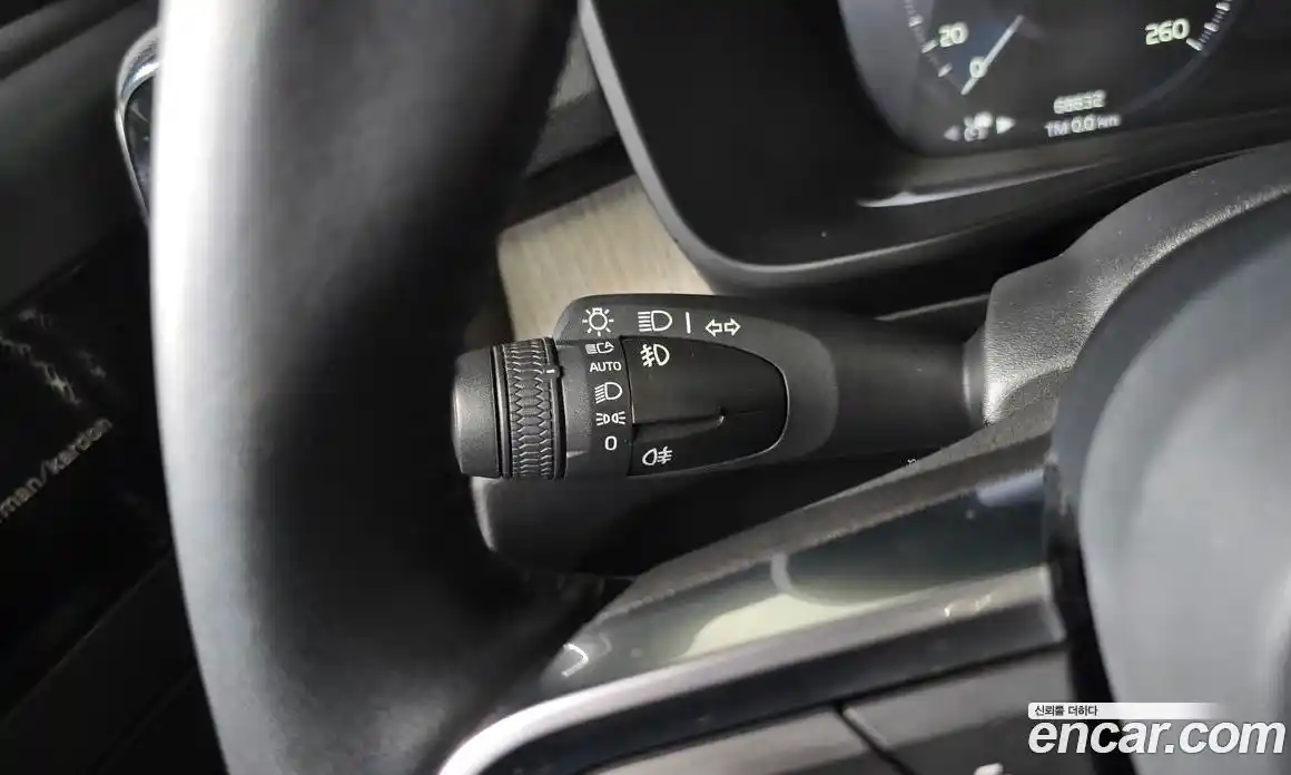 Volvo XC40 2019 2.0 гидро в Москве № 373772, фото 16
