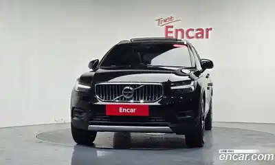 Volvo XC40 2019 2.0 гидро в Москве № 373772, миниатюра 2