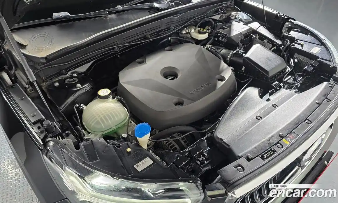Volvo XC40 2019 2.0 гидро в Москве № 373772, фото 5