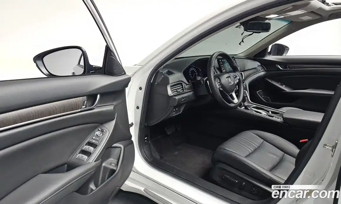 Honda Accord 2019 1.5 гидро в Москве № 384311, фото 10