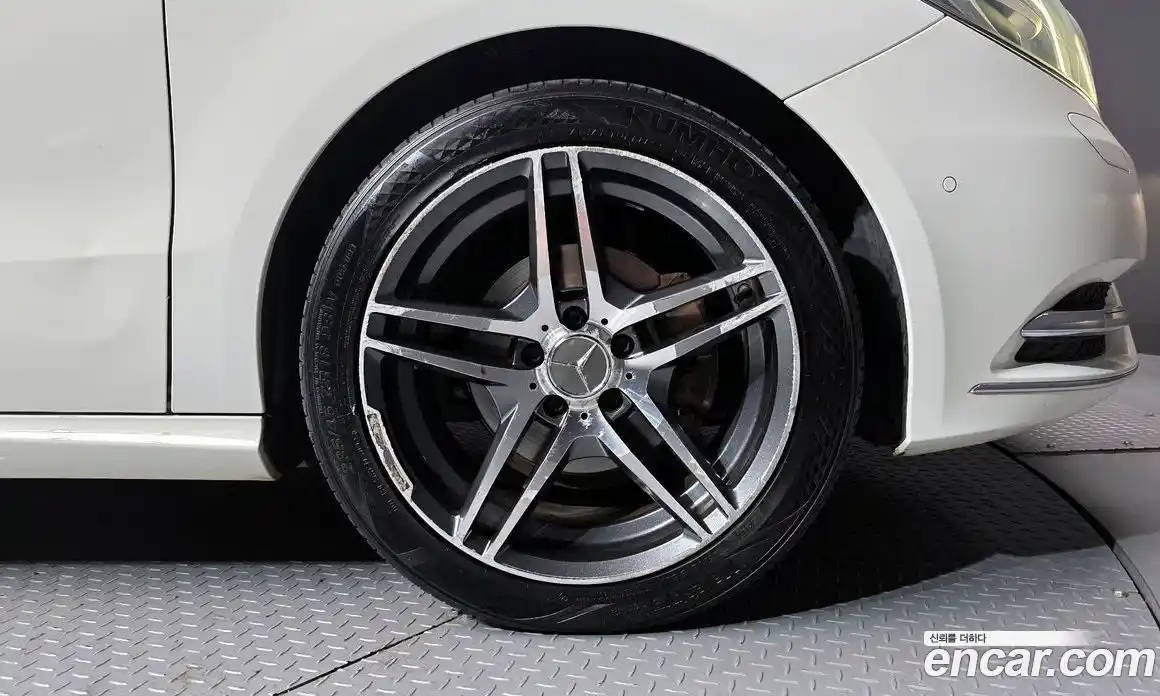 Mercedes-Benz B-Class 2014 1.8 гидро в Москве № 390901, фото 5