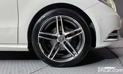 Mercedes-Benz B-Class 2014 1.8 гидро в Москве № 390901, миниатюра 5