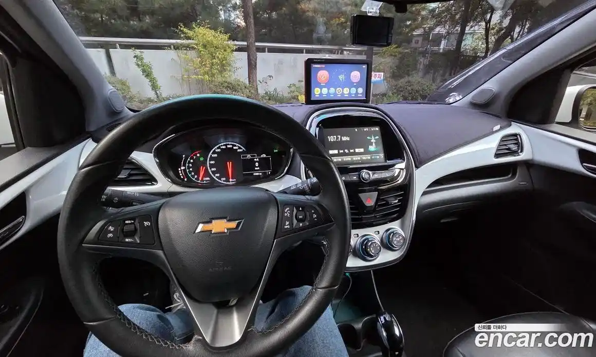 Chevrolet Spark 2015 1.0 гидро в Москве, фото 11