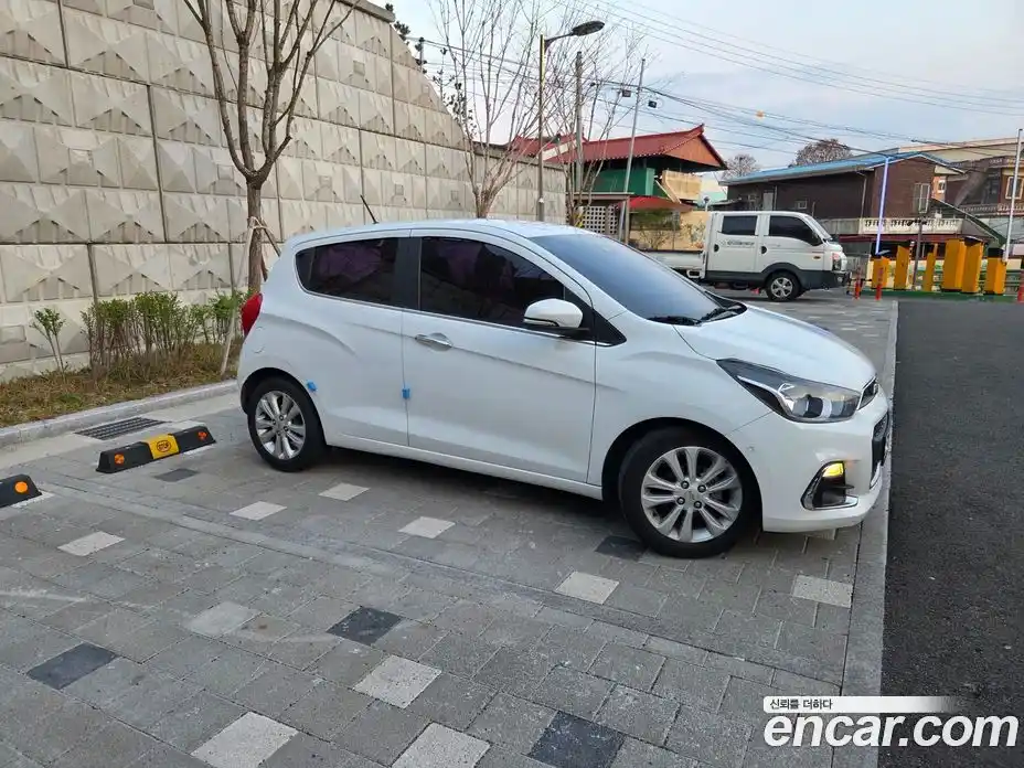 Chevrolet Spark 2015 1.0 гидро в Москве, фото 6
