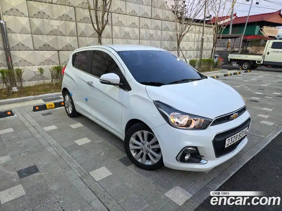 Chevrolet Spark 2015 1.0 гидро в Москве, фото 9