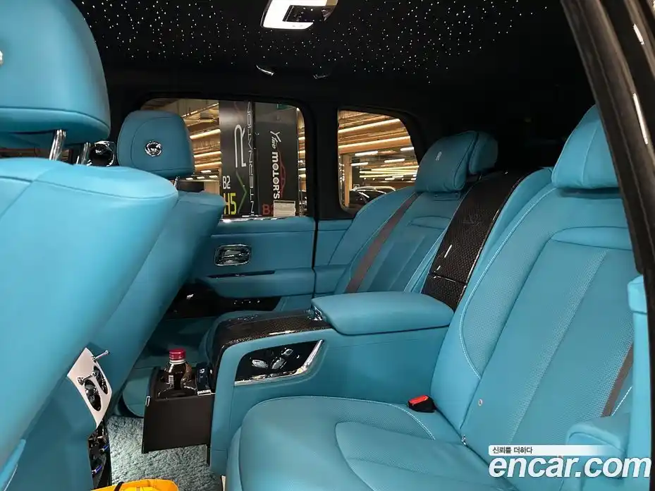Rolls-Royce Cullinan 2023 6.7 гидро в Москве № 407325, фото 12