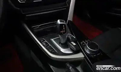 BMW 3-Series 2017 2.0 Автомат в Москве № 465508, миниатюра 9