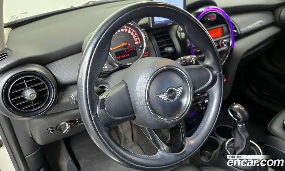 Mini Cooper 2015 1.5 гидро в Москве № 471970, фото 13