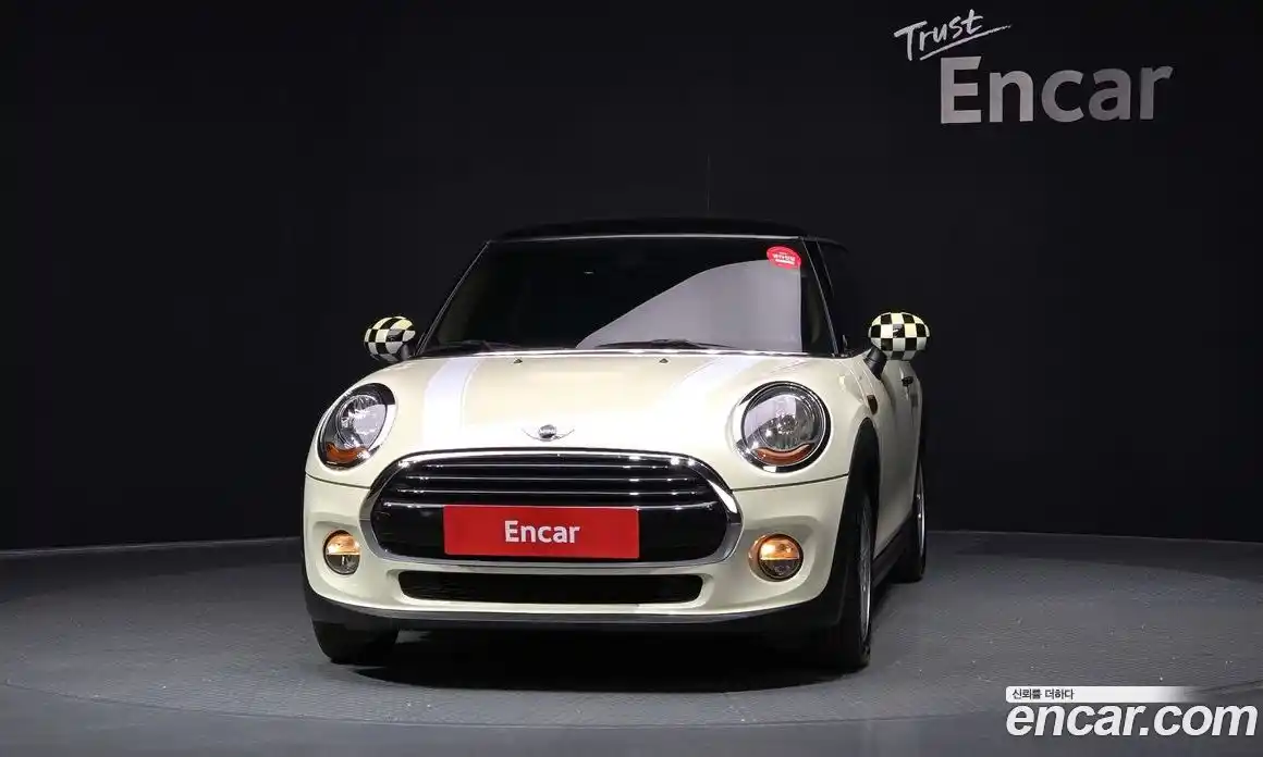 Mini Cooper 2015 1.5 гидро в Москве № 471970, фото 3