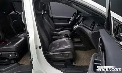Honda Odyssey 2018 3.5 гидро в Москве № 473297, миниатюра 11