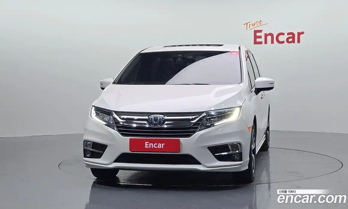 Honda Odyssey 2018 3.5 гидро в Москве № 473297, фото 3