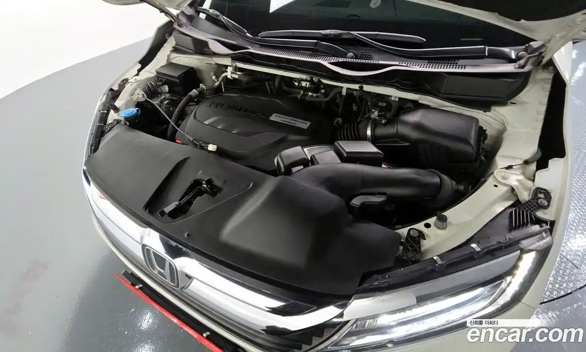 Honda Odyssey 2018 3.5 гидро в Москве № 473297, фото 6