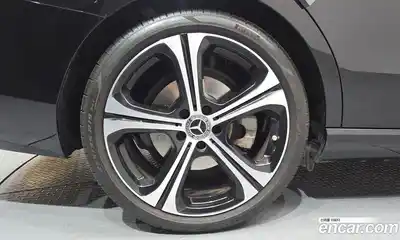 Mercedes-Benz C-Class 2024 2.0 гидро в Москве № 541387, миниатюра 4