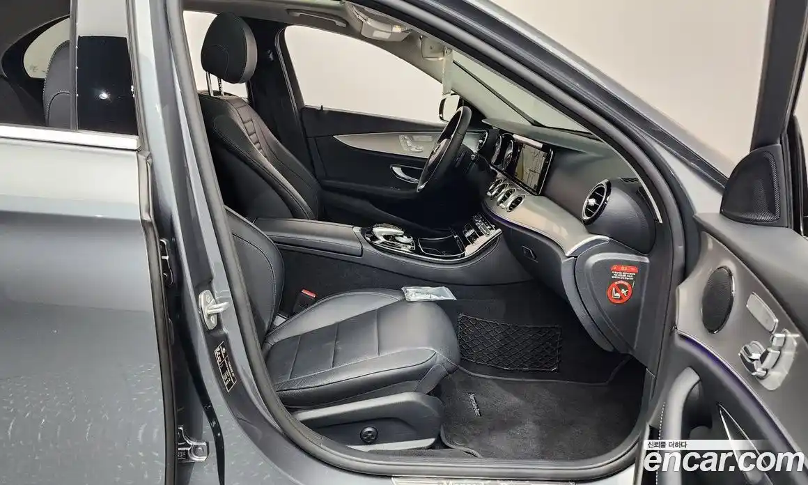Mercedes-Benz E-Class 2018 2.0 гидро в Москве № 542246, фото 11