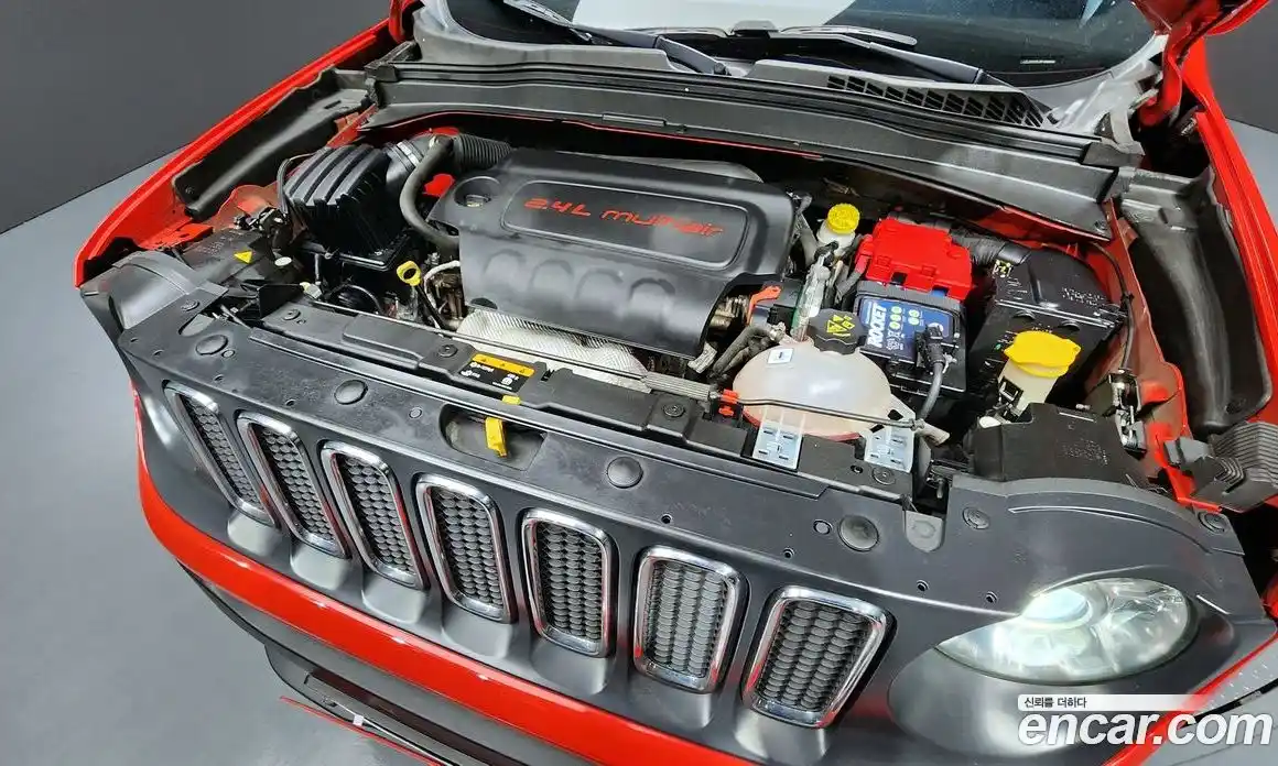 Jeep Renegade 2018 2.4 гидро в Москве № 609709, фото 6
