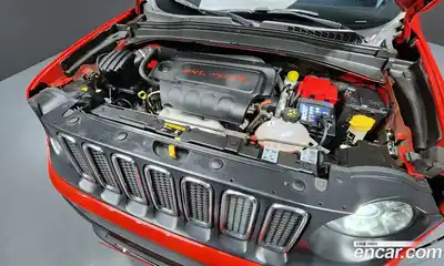 Jeep Renegade 2018 2.4 гидро в Москве № 609709, миниатюра 6