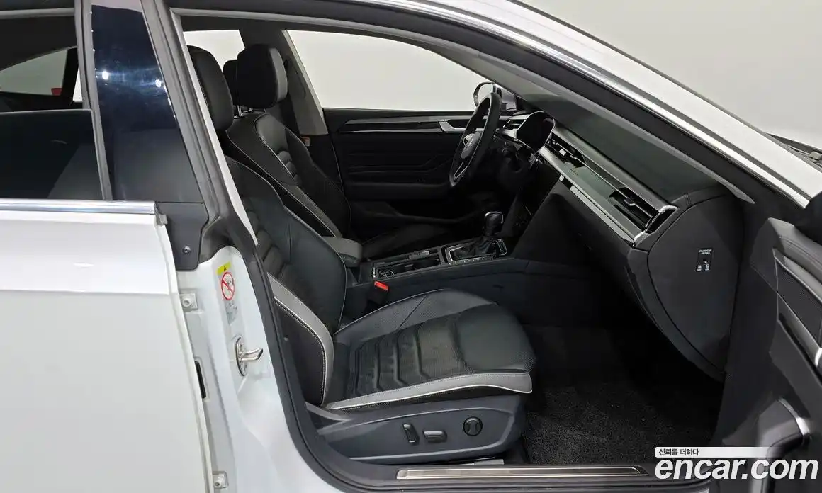 Volkswagen Arteon 2023 2.0 гидро в Москве № 629034, фото 11