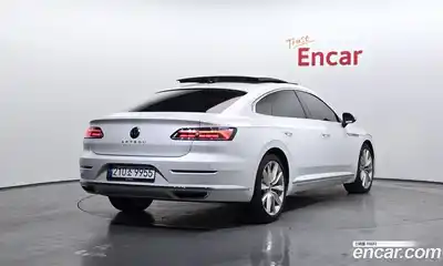 Volkswagen Arteon 2023 2.0 гидро в Москве № 629034, миниатюра 2