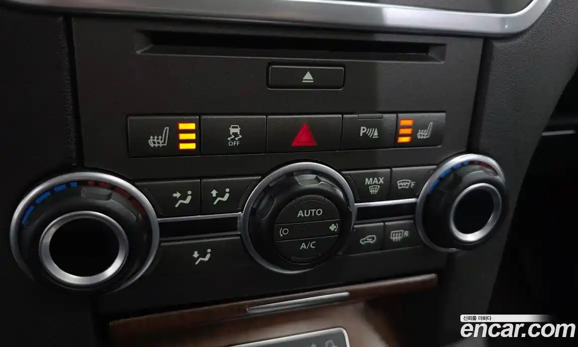 Land Rover Discovery 2015 3.0 гидро в Москве № 724423, фото 18