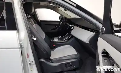 Land Rover Range-Rover Evoque 2024 2.0 гидро в Москве № 765954, миниатюра 11