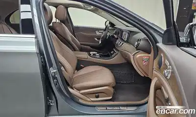 Mercedes-Benz E-Class 2017 2.0 гидро в Москве № 800966, миниатюра 11