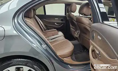 Mercedes-Benz E-Class 2017 2.0 гидро в Москве № 800966, миниатюра 12