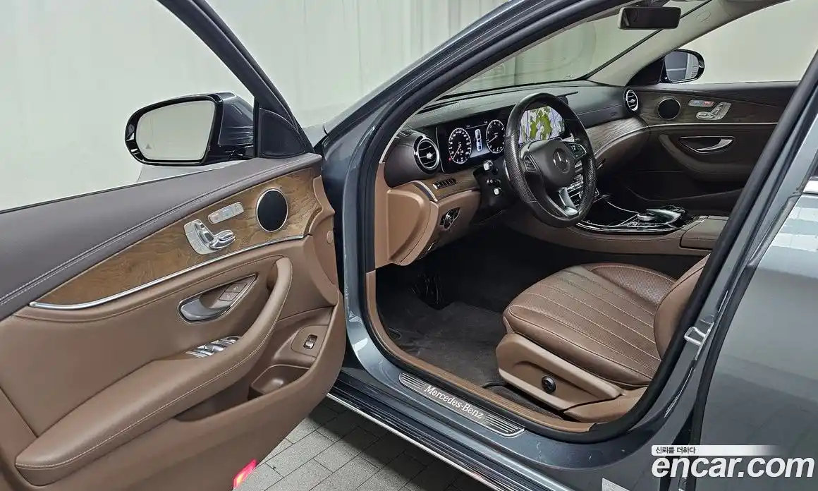 Mercedes-Benz E-Class 2017 2.0 гидро в Москве № 800966, фото 10