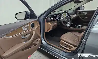 Mercedes-Benz E-Class 2017 2.0 гидро в Москве № 800966, миниатюра 10