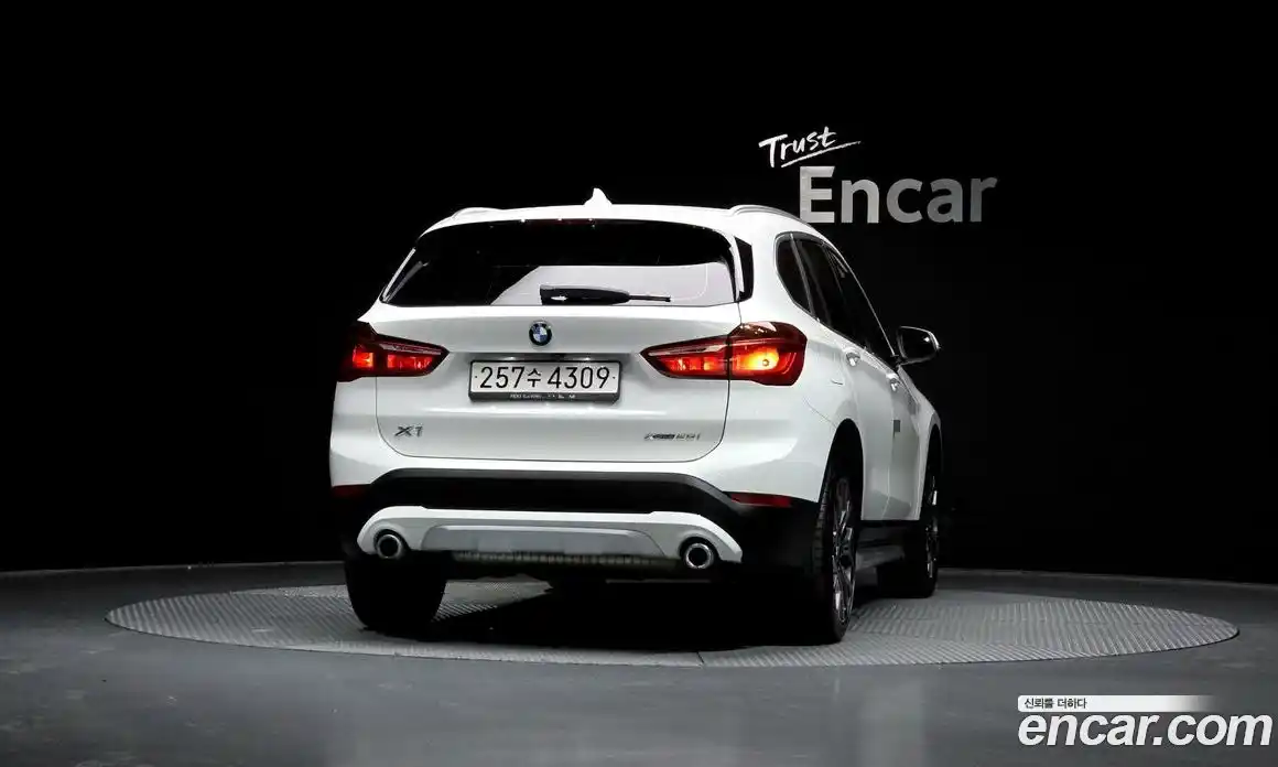BMW X1 2022 2.0 гидро в Москве № 821515, фото 3