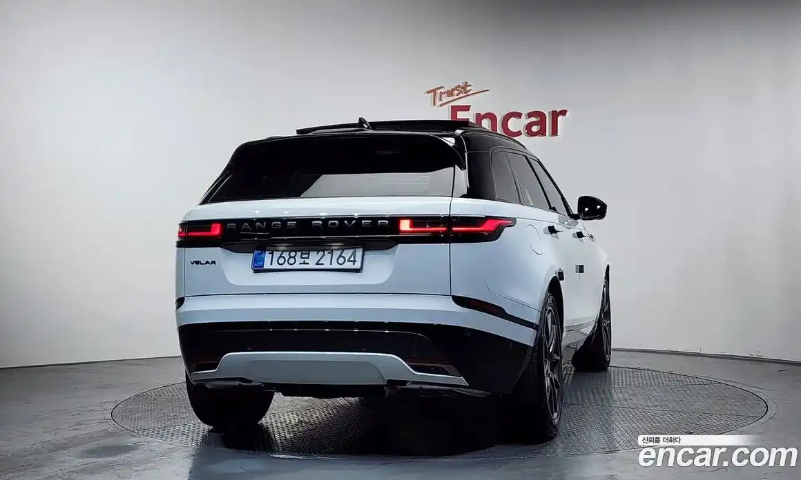 Land Rover Range-Rover Velar 2025 3.0 гидро в Москве № 824631, фото 3