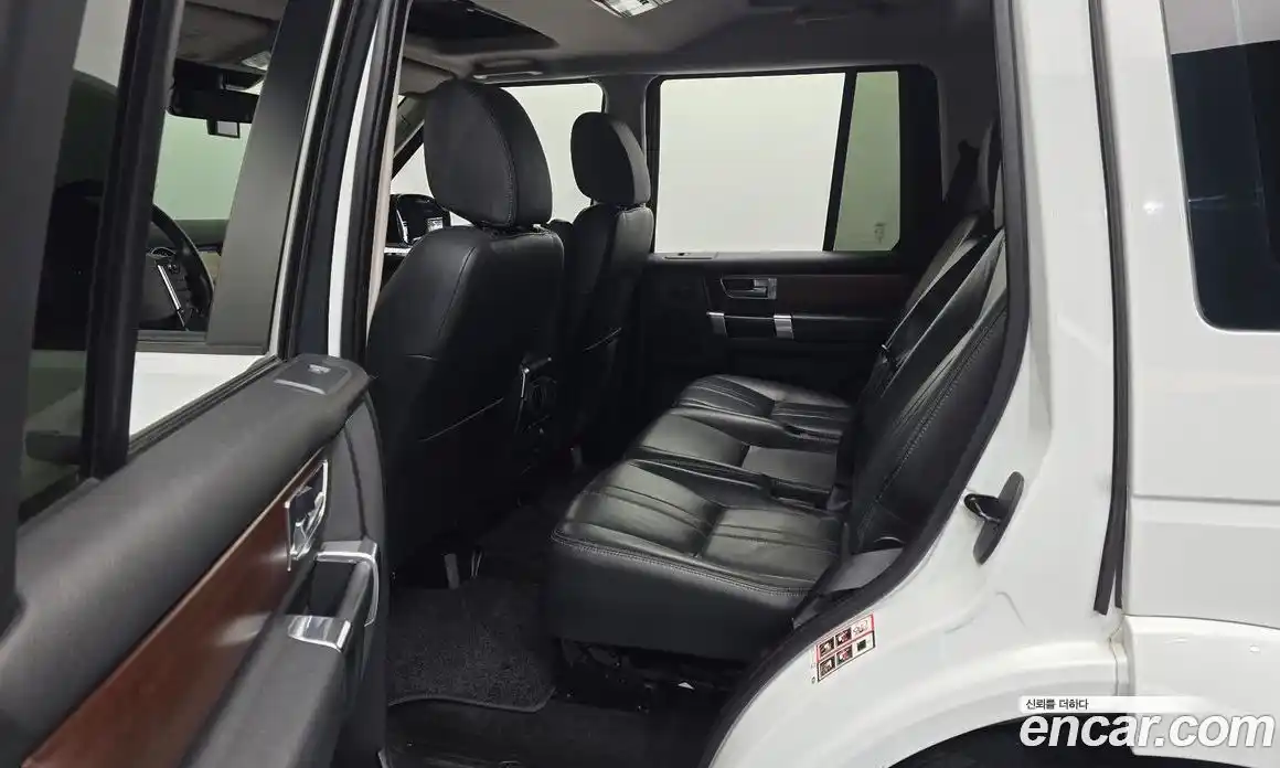 Land Rover Discovery 2016 3.0 гидро в Москве № 825053, фото 11