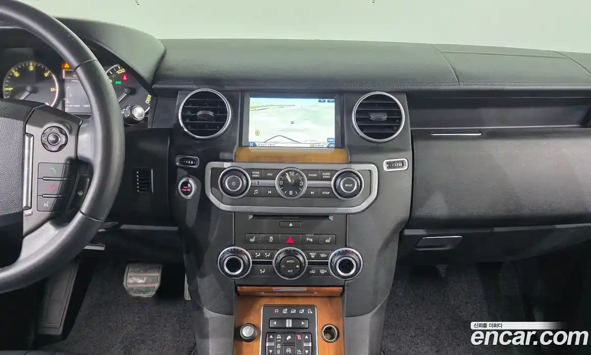 Land Rover Discovery 2016 3.0 гидро в Москве № 825053, фото 17