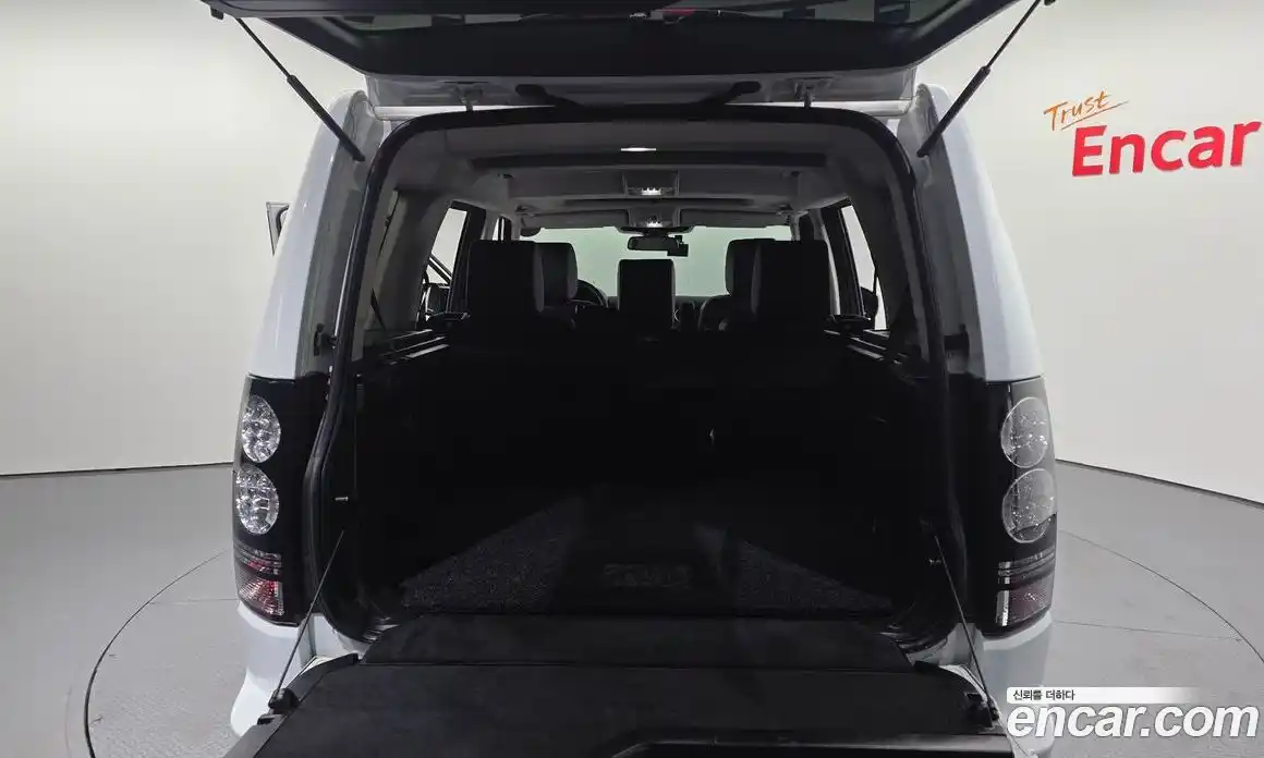 Land Rover Discovery 2016 3.0 гидро в Москве № 825053, фото 20