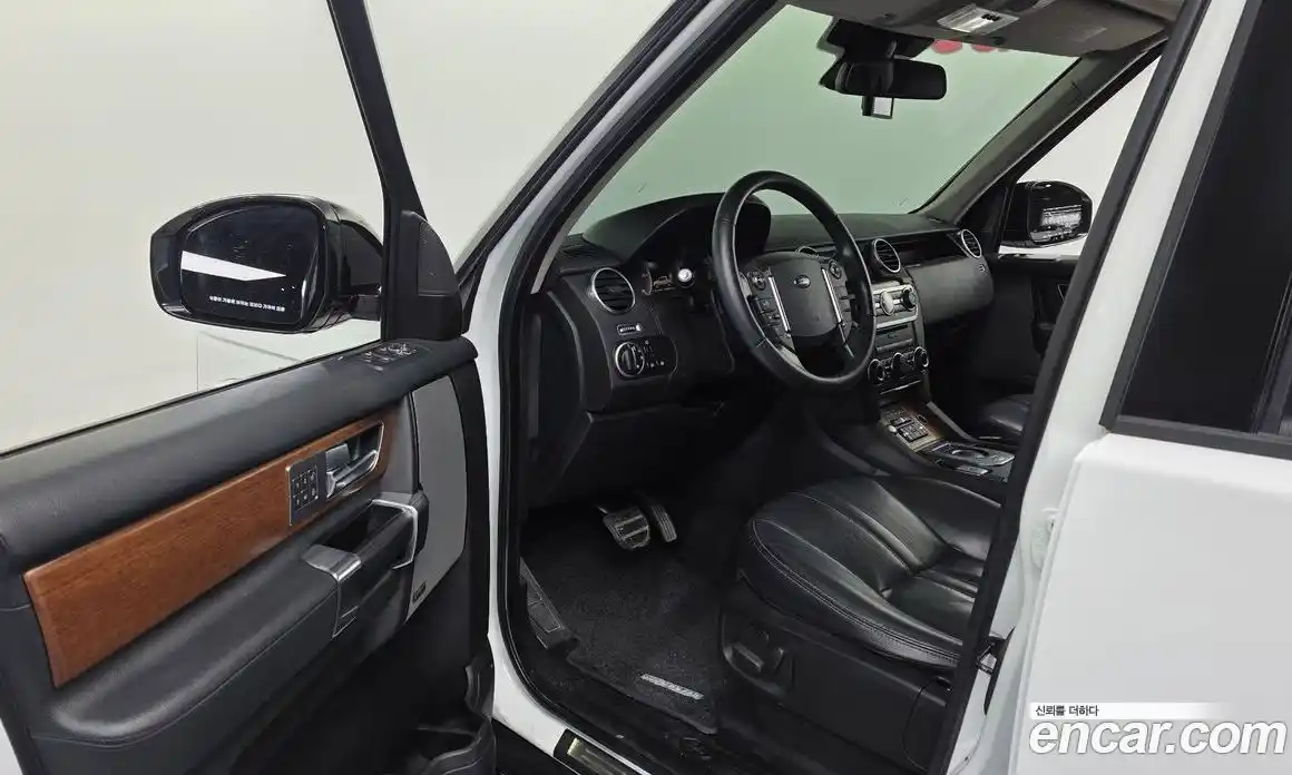 Land Rover Discovery 2016 3.0 гидро в Москве № 825053, фото 10