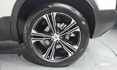 Volvo XC40 2020 2.0 гидро в Москве № 860305, миниатюра 4