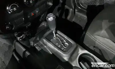 Jeep Wrangler 2017 3.6 гидро в Москве № 896551, миниатюра 9