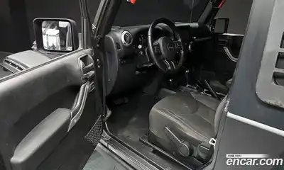 Jeep Wrangler 2017 3.6 гидро в Москве № 896551, миниатюра 10