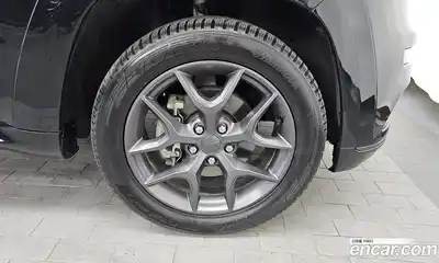 Jeep Cherokee 2020 3.6 гидро в Москве № 896602, миниатюра 5